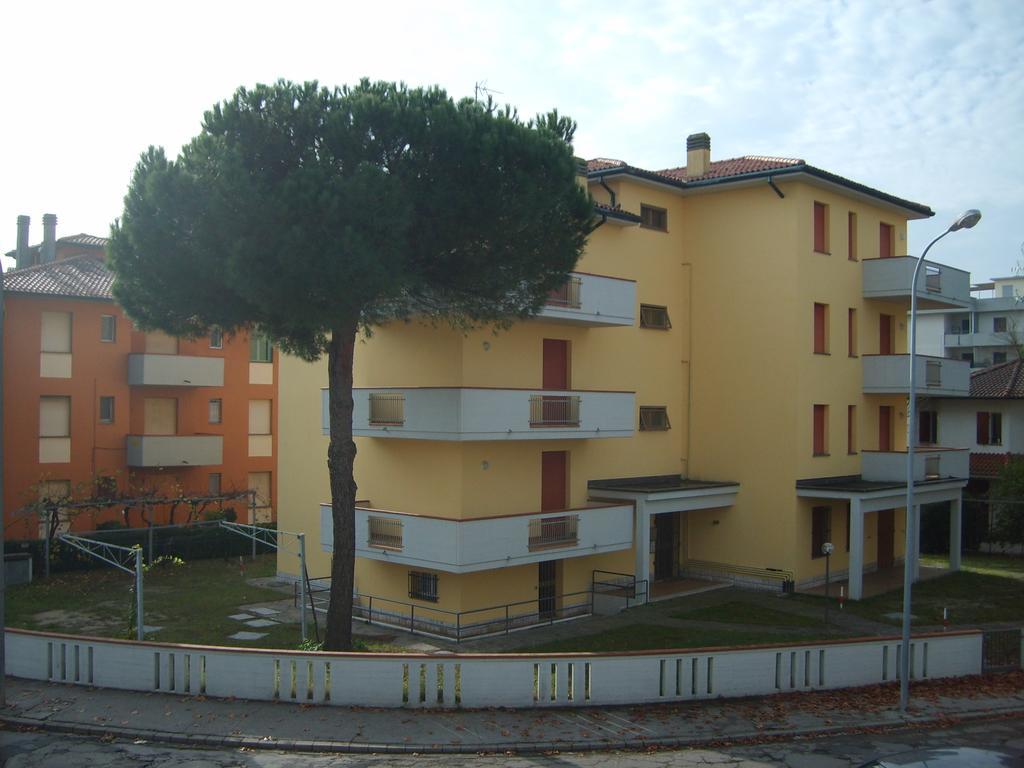 Amanda Appartamenti Trilocali Lido Adriano Chambre photo