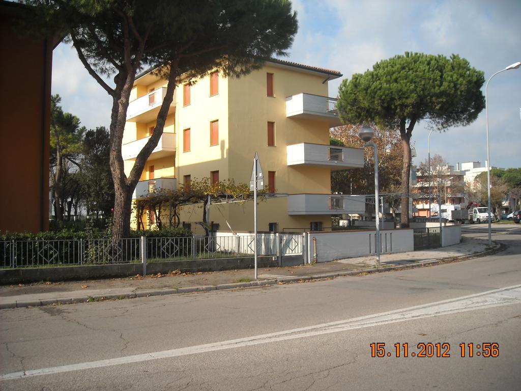 Amanda Appartamenti Trilocali Lido Adriano Chambre photo